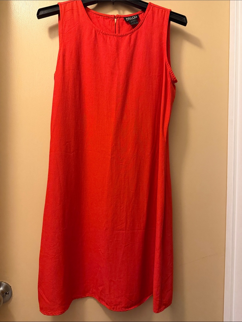 New York & Company Sleeveless Shift Dress in Bright Coral-Red